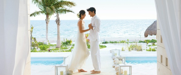 Excellence Resorts- Wedding couple